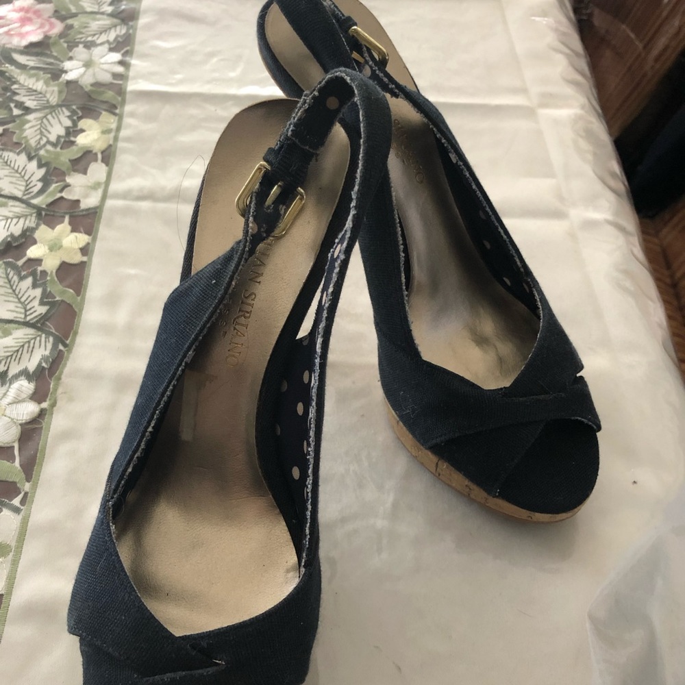 Black shoes, summer time and very comfortable.
